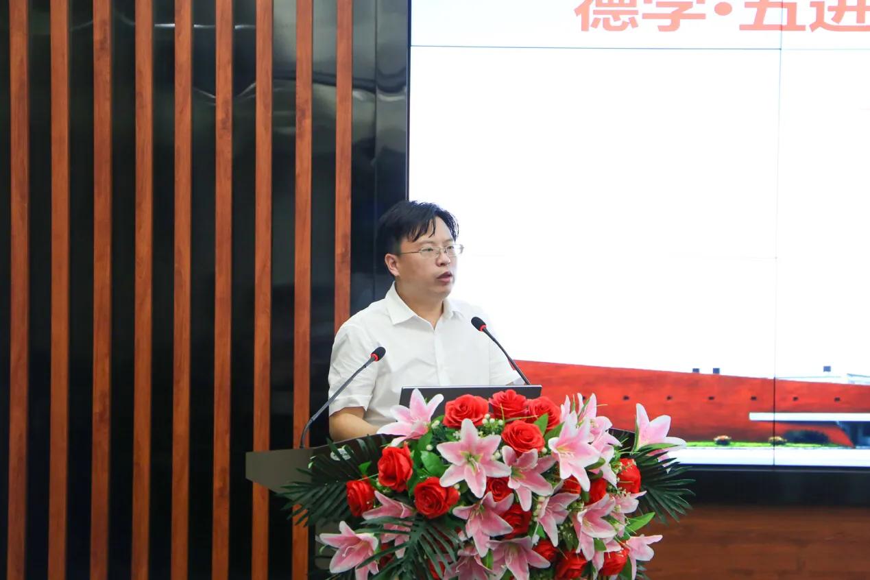 广州工商学院举办“德学•五进”学风传承基地项目建设研讨会